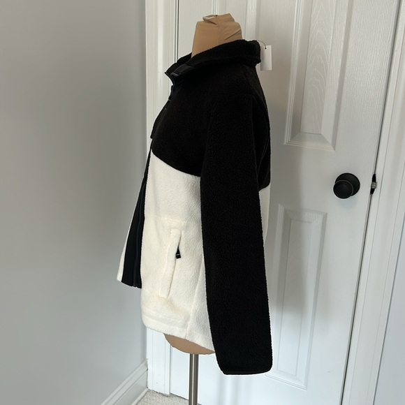 T by Talbots High Low Cozy Sherpa Full Zip Colorblock Back White - Picture 5 of 10